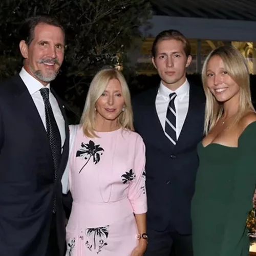 Ποια είναι η νέα σύντροφος του Κωνσταντίνου Ντε Γκρες;