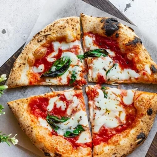 4 κόλπα να ξαναζεστάνεις την πίτσα και να είναι τραγανή