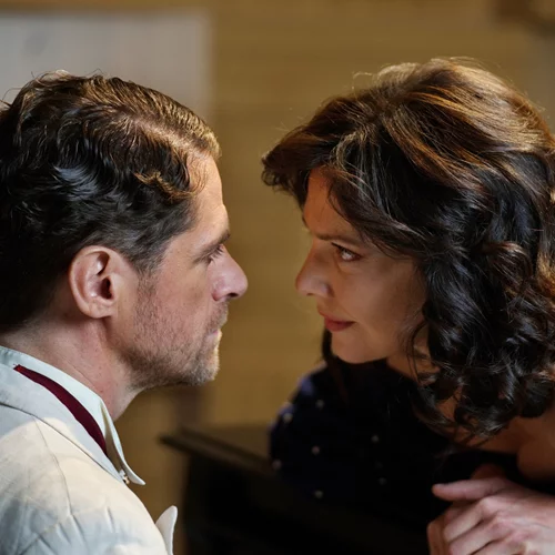 Δημήτρης Λάλος & Μαριλίτα Λαμπροπούλου | Οι τρεις φορές που υποδύθηκαν το ερωτευμένο ζευγάρι