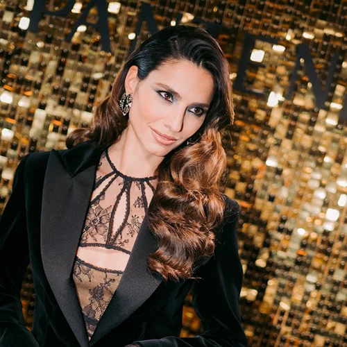 Το λαμπερό hairstyle της Ηλιάνας Παπαγεωργίου στο πάρτι για τα 30 χρόνια της Madame Figaro