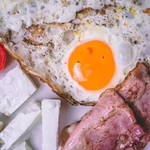 Το balkan πρωινό "εκθρονίζει" το avocado toast | Η νέα εμμονή των influencers - Τι περιέχει;