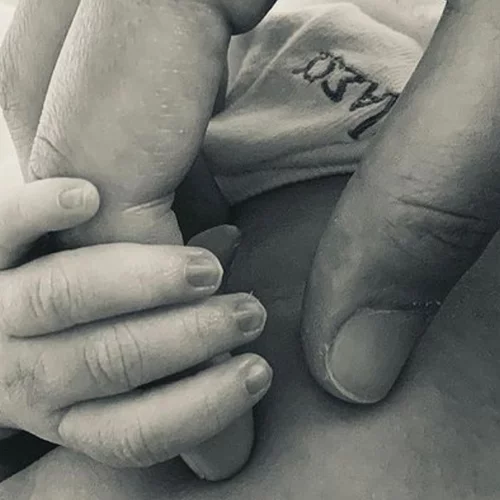 Μαμά για πρώτη φορά γνωστή Ελληνίδα ηθοποιός | Η φωτογραφία με τη νεογέννητη κόρη της