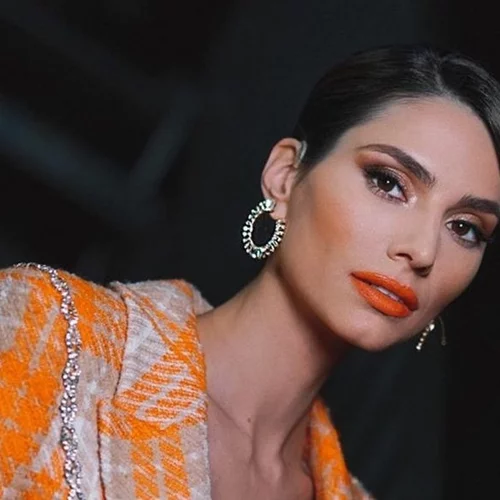 Sexy lips | Τα 5 χρώματα κραγιόν που θα φορέσουμε την άνοιξη, σύμφωνα με 5 διάσημες Ελληνίδες