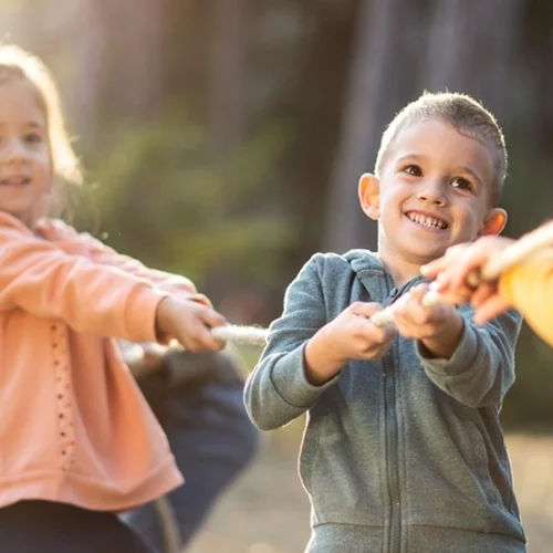 5 φράσεις που πρέπει να μάθουμε στα παιδιά για να προστατεύουν τον εαυτό τους