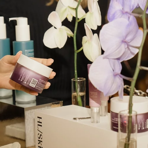 Μια νέα σειρά περιποίησης παρουσιάστηκε σε ένα K-beauty press event που κέντρισε το ενδιαφέρον μας