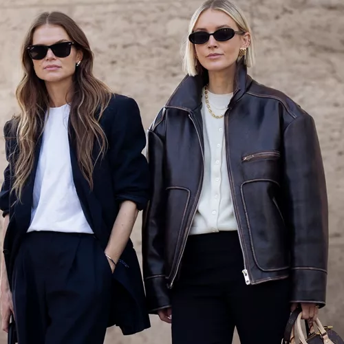 Η μακρυμάνικη μπλούζα με δαντέλα από τη συλλογή Tezenis θα συμπληρώσει τέλεια όλα τα looks με σακάκια