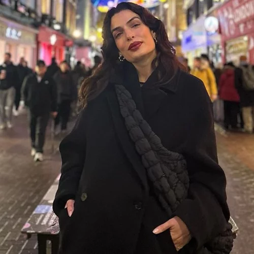 Το τζιν της Τόνιας Σωτηροπούλου από την Η&Μ είναι αυτό που θα φορέσουμε περισσότερο το 2024