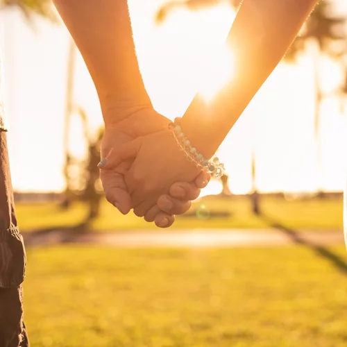 Ο δημοσιογράφος και η ηθοποιός | Αυτό είναι το νέο hot ζευγάρι της ελληνικής showbiz