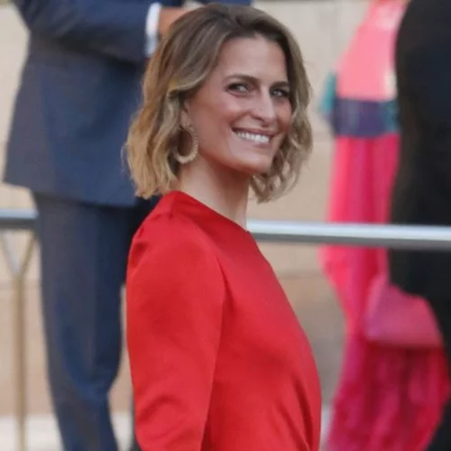 Τατιάνα Μπλάτνικ | Με ολόσωμο μαγιό και σκουφάκι κολύμβησης - "Αντίο ματαιοδοξία"