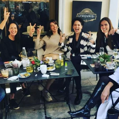 Αδάμ, Δούνια, Ντελου, Ευριπίδη, Τουτουνζή, Στεργιάδου, Τσιλίδου | Τα supermodels των 90s έκαναν reunion