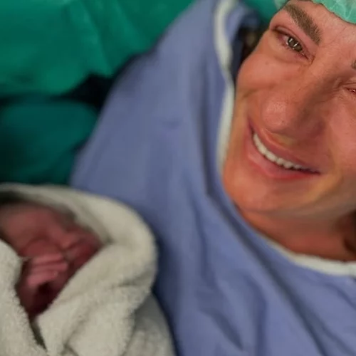 Αφροδίτη Σκαφίδα | Δημοσίευσε τις πιο γλυκιές φωτογραφίες με τον Πύρρο Δήμα και την κόρη τους