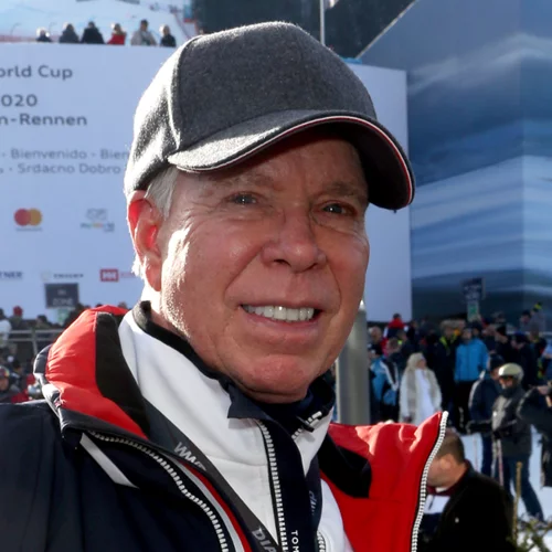 Ο Tommy Hilfiger θα τιμηθεί από το Αμερικανικό Ίδρυμα Έρευνας για το AIDS - amfAR