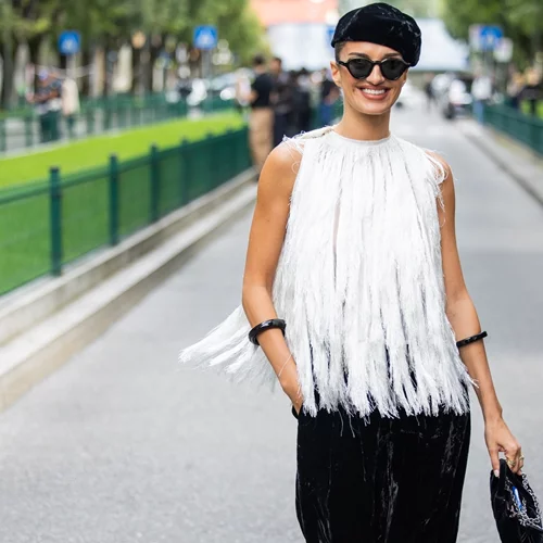 Αυτό το two pieces από τη Zara με κρόσσια που θα απογειώσει τις glam εμφανίσεις