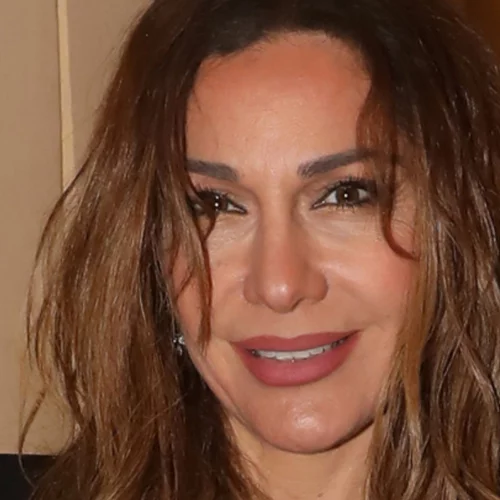 Δέσποινα Βανδή | Χωρίς τον Βασίλη Μπισμπίκη σε νέα της βραδινή έξοδο
