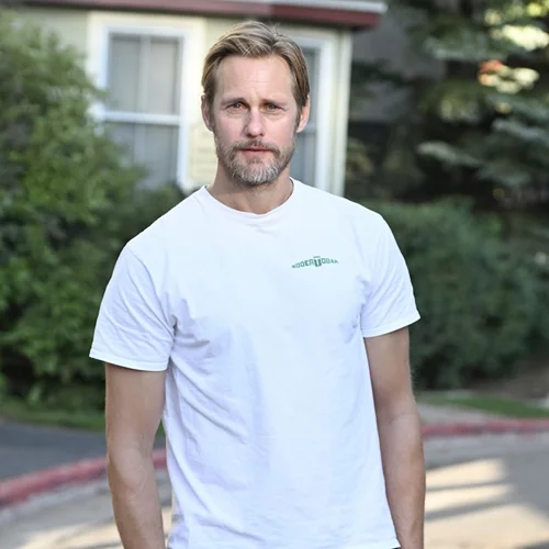 Μήπως ο Alexander Skarsgård έκανε τυχαία come out; Η viral δήλωση που αναστάτωσε το Χ