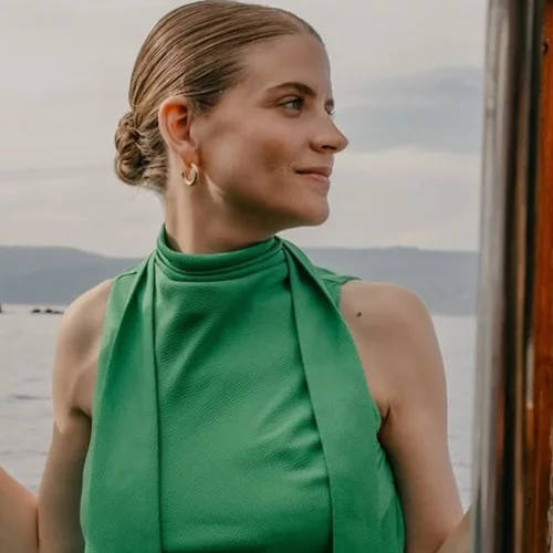 Ο διακριτικός τρόπος για να φορέσεις το leopard στην καθημερινότητά σου σύμφωνα με τη Δανάη Μιχαλάκη