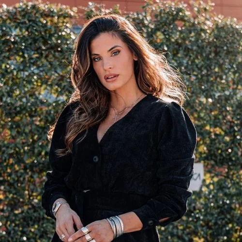 Χριστίνα Μπόμπα| Τα ωραιότερα casual looks της με κορμάκι