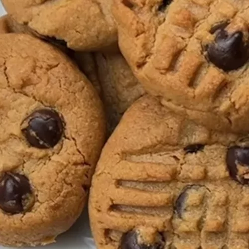Φτιάξε τα πιο υγιεινά και εύκολα cookies με 3 υλικά (όχι αλεύρι)