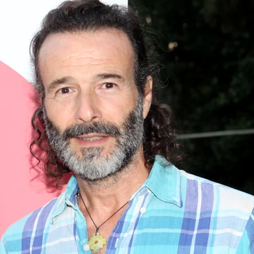 Celebrity News | Το bullying του Ευθυμιάδη, ο γάμος της Νάργες και η εμφάνιση της Αμάντα στη Eurovision