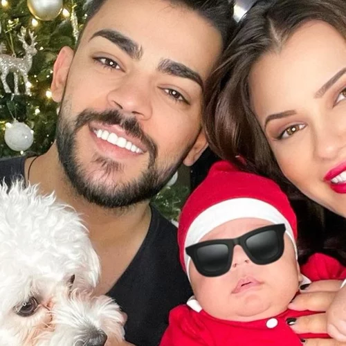 Η Λάουρα Νάργες κάνει τον απολογισμό του 2022 "Ένας έρωτας, μία εγκυμοσύνη,ένα σύμφωνο συμβίωσης, τέσσερις εισαγωγές στο νοσοκομείο, μία γέννα"