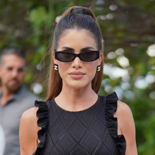 Τα κομψά little black dresses του καλοκαιριού