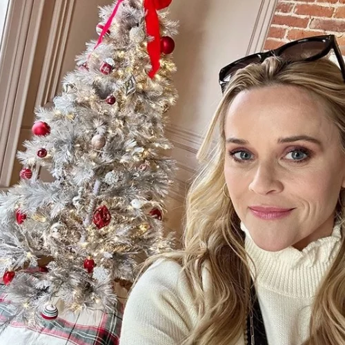 Τα χριστουγεννιάτικα δέντρα των διασήμων που κλέβουν τις εντυπώσεις