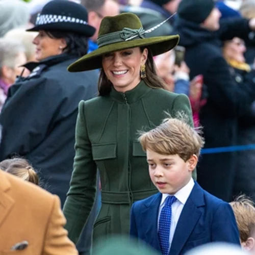 Olive Green | Tα κομμάτια σε λαδί που θα εξασφαλίσουν royal status στις εμφανίσεις σου