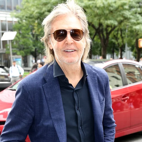 Ο σερ Πολ ΜακΚάρτνεϊ έγινε ο πρώτος δισεκατομμυριούχος μουσικός στο Ηνωμένο Βασίλειο