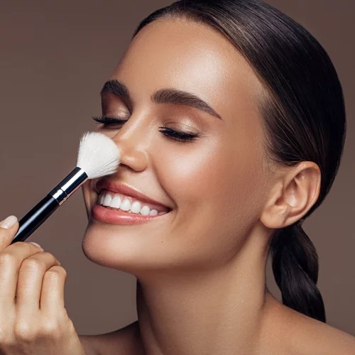 5 οικονομικά σετ με πινέλα μακιγιάζ που αξίζει να κάνεις δώρο στον εαυτό σου