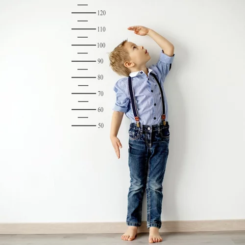 Το παιδί μου δεν ψηλώνει! Πρέπει να επισκεφτώ παιδοενδοκρινολόγο;