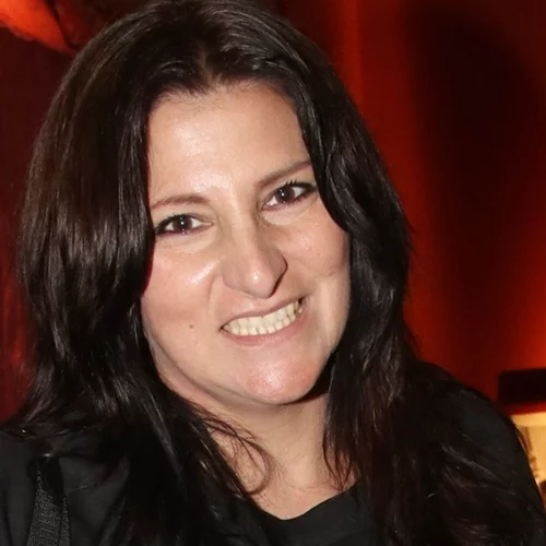 Η εγγονή του Κώστα Βουτσά | Η Θεοδώρα Βουτσά με την πανέμορφη κόρη της