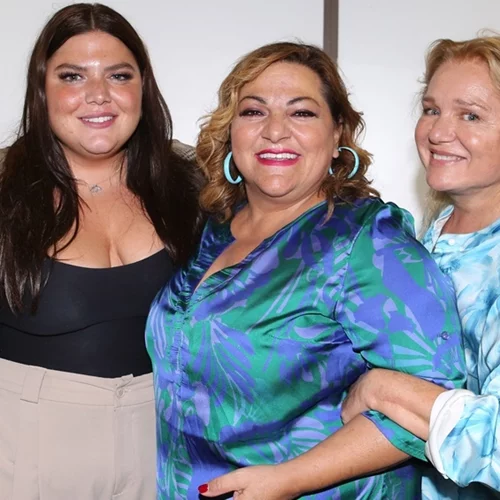 Ταξίδι με ευτράπελα για τη Βίκυ Σταυροπούλου και τη Μαρία Καβογιάννη | Το επικό σχόλιο της Δανάης Μπάρκα