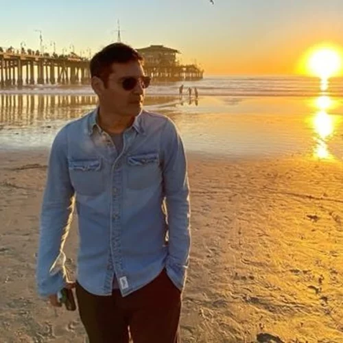 "Δύση στον Ειρηνικό" | Οι ατμοσφαιρικές φωτογραφίες του Χριστόφορου Παπακαλιάτη από τη Santa Monica