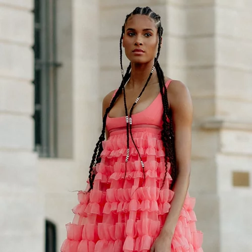 TikTok made me buy it | Οι γόβες από τη Stradivarius που έγιναν viral και ταιριάζουν τέλεια με τζιν παντελόνι ή σορτς