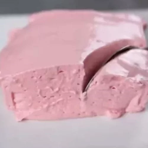 Δροσιστική κρέμα φράουλα με μόλις 3 υλικά