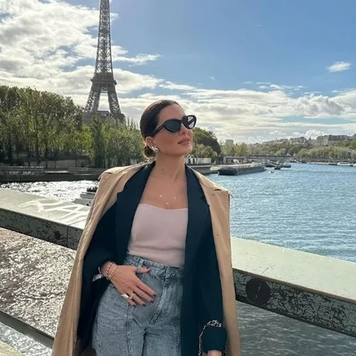 Η Σταματίνα Τσιμτσιλή στο Παρίσι | Τα αξεσουάρ που συνδύαζαν το στιλ και την άνεση