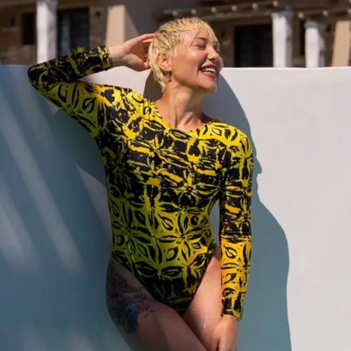 Αυτό είναι το μαγιό που μπορείς να φορέσεις στην πόλη | Το επέλεξε και η Πηνελόπη Αναστασοπούλου