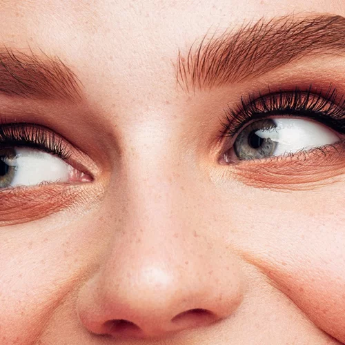 Brow Tint στο σπίτι ή αλλιώς ο πιο εύκολος τρόπος να αποκτήσεις πλούσια φρύδια