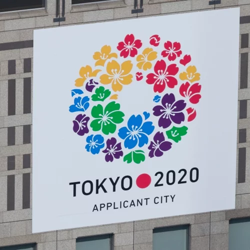 Από ανακυκλωμένα μπουκάλια οι στολές των Ιαπώνων λαμπαδηδρόμων του Τόκιο 2020