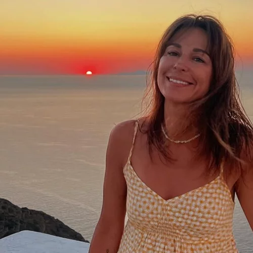 Κατερίνα Παπουτσάκη | Ρομαντικές διακοπές στην Ίο με τον σύντροφό της – Φωτογραφίες από την απόδρασή τους