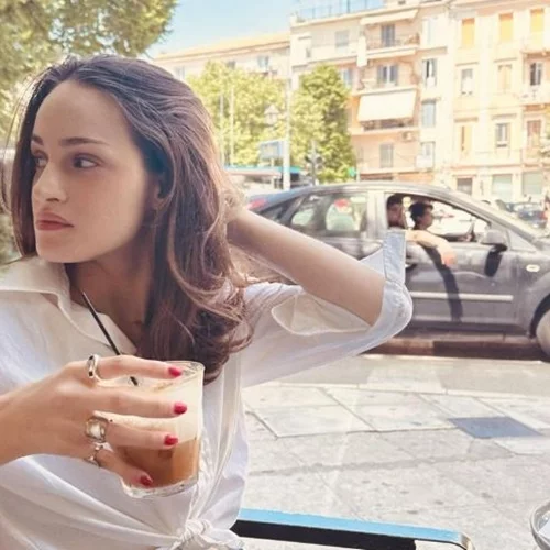 Μαρία Βοσκοπούλου | Νυχτερινή έξοδος με τα νέα κοντά μαλλιά της