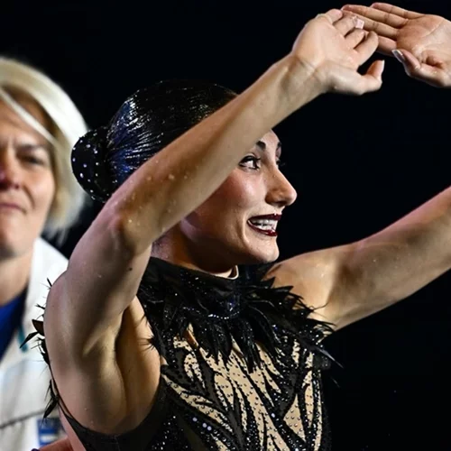 Στην κορυφή του κόσμου η Ευαγγελία Πλατανιώτη στην καλλιτεχνική κολύμβηση