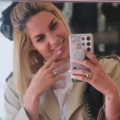 Μαντώ Γαστεράτου | Και πάλι στο νοσοκομείο λίγο πριν γεννήσει - Η φωτογραφία ξαπλωμένη