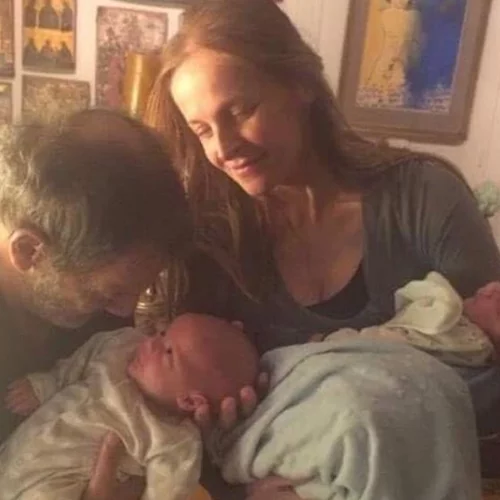 Ηρώ Σαΐα - Σταύρος Ξαρχάκος | Γενέθλια για τα δίδυμα παιδιά τους, Σταύρο και Μαρία-Ιζόλδη