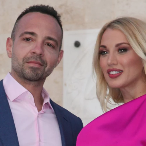 Κωνσταντίνα Σπυροπούλου & Βασίλης Σταθοκωστόπουλος "έκλεισαν" πότε θα γίνει η βάφτιση του γιου τους