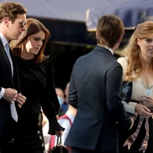 Πριγκίπισσες Βεατρίκη - Ευγενία | Η κακοντυμένη με το Gucci φόρεμα και αυτή που αντέγραψε τη νύφη