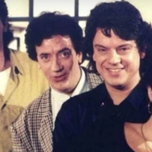 Οι "Απαράδεκτοι" επιστρέφουν στο MEGA. 10 μυστικά που δεν γνωρίζαμε για τη θρυλική σειρά