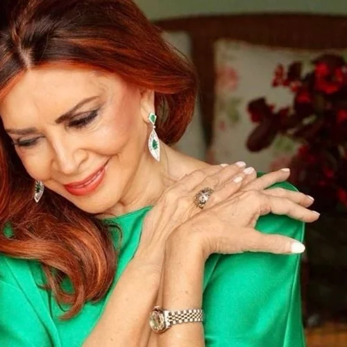 Τα εναλλακτικά γενέθλια της Μιμής Ντενίση