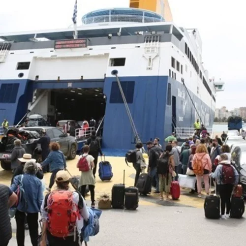 "Ασπίδα" από την πολιτεία στις αυξήσεις των ακτοπλοϊκών ναύλων – Οι προτάσεις του κλάδου