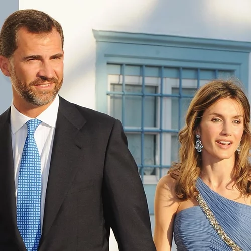 H βασίλισσα Letizia στις Σπέτσες για τον γάμο του Νικόλαου Ντε Γκρες